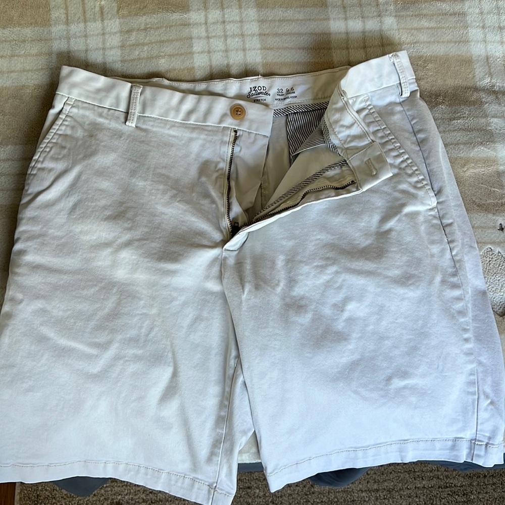 IZOD 32" flat front